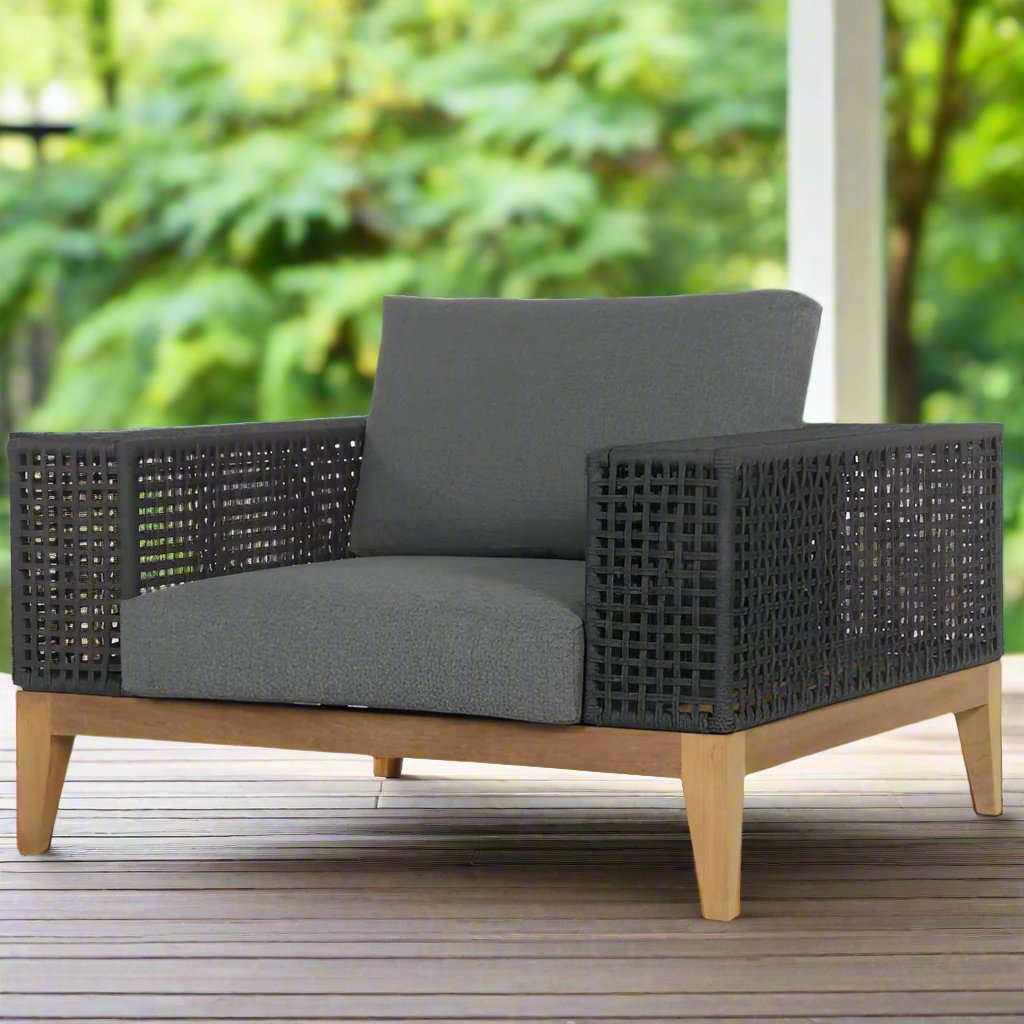 Outdoor rope arm chair